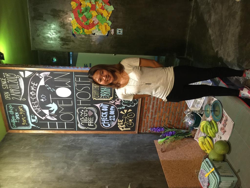 Hometown Hostel Samut Songkhram Exterior foto
