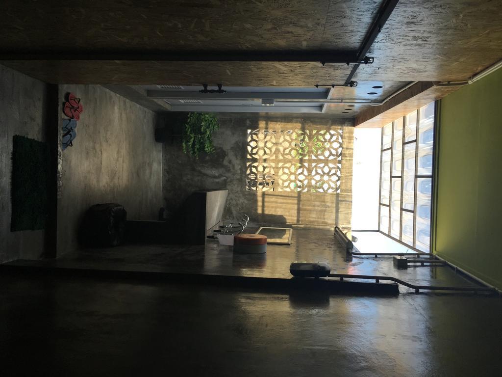 Hometown Hostel Samut Songkhram Exterior foto